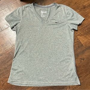 Nike dri-fit shirt women’s large